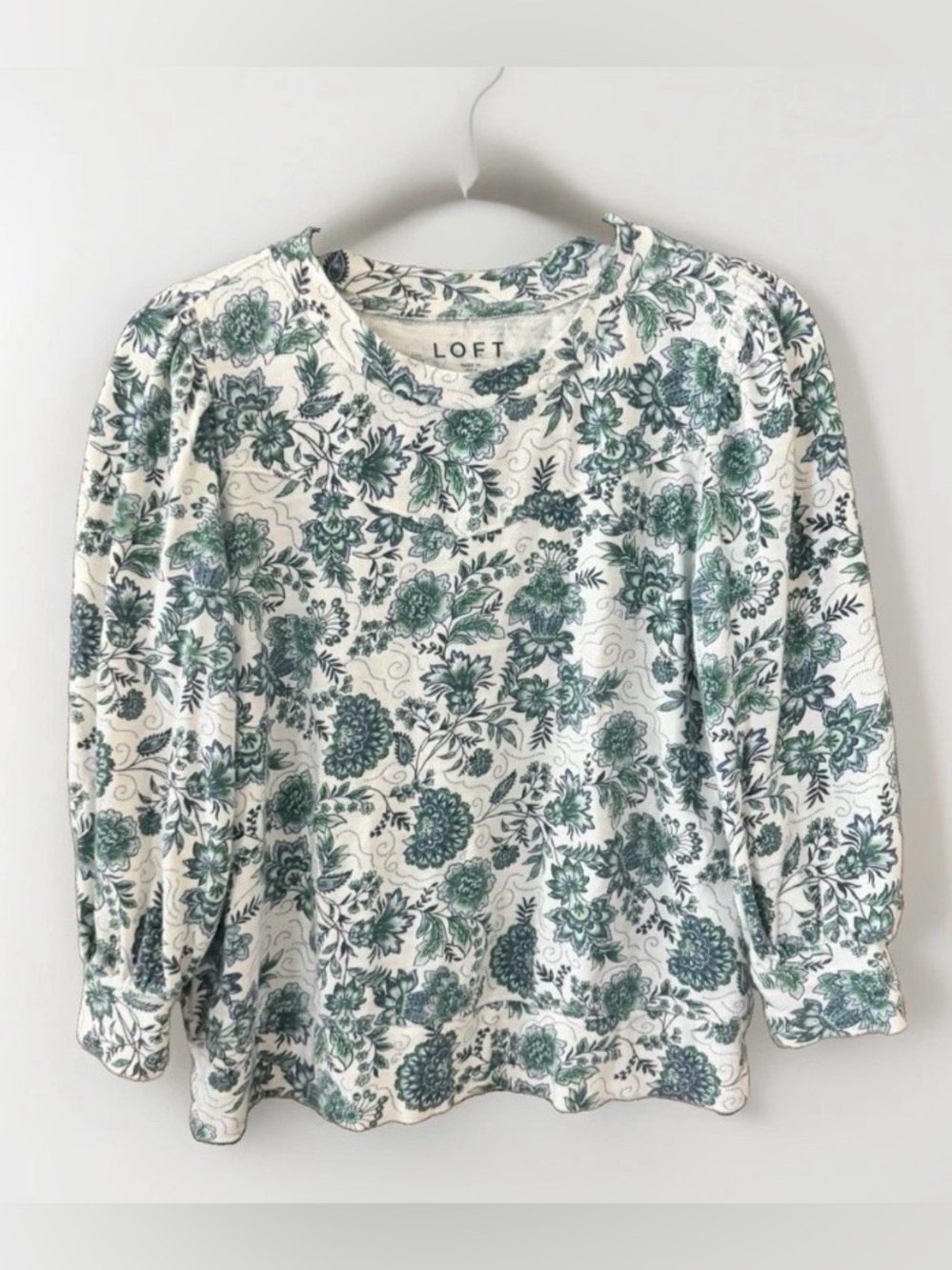 Loft floral pullover size medium